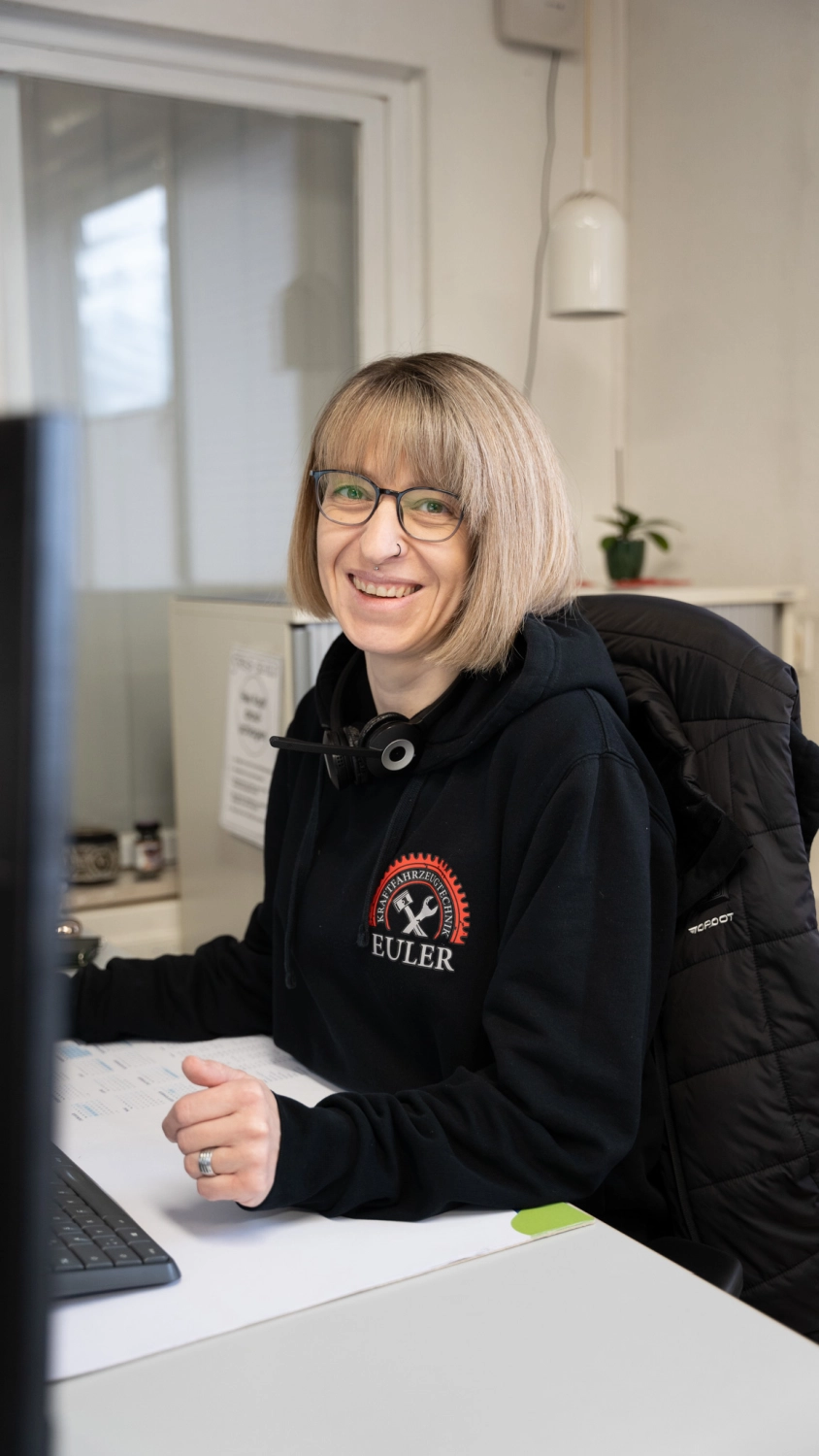 EULER KFZ MEISTERBETRIEB - KFZ-Meisterbetrieb - Team - Katrin Pagano